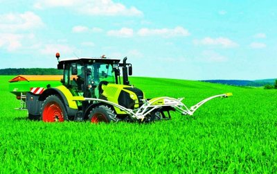 農(nóng)業(yè)機(jī)械行業(yè)壁壘與風(fēng)險(xiǎn)特征及農(nóng)業(yè)信息咨詢的協(xié)同作用